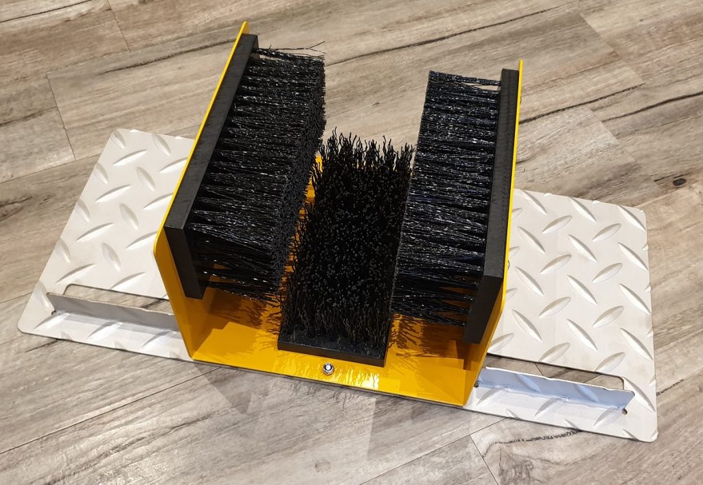 Outdoor Boot Brush. Australian Made Heavy Duty Boot Brush.