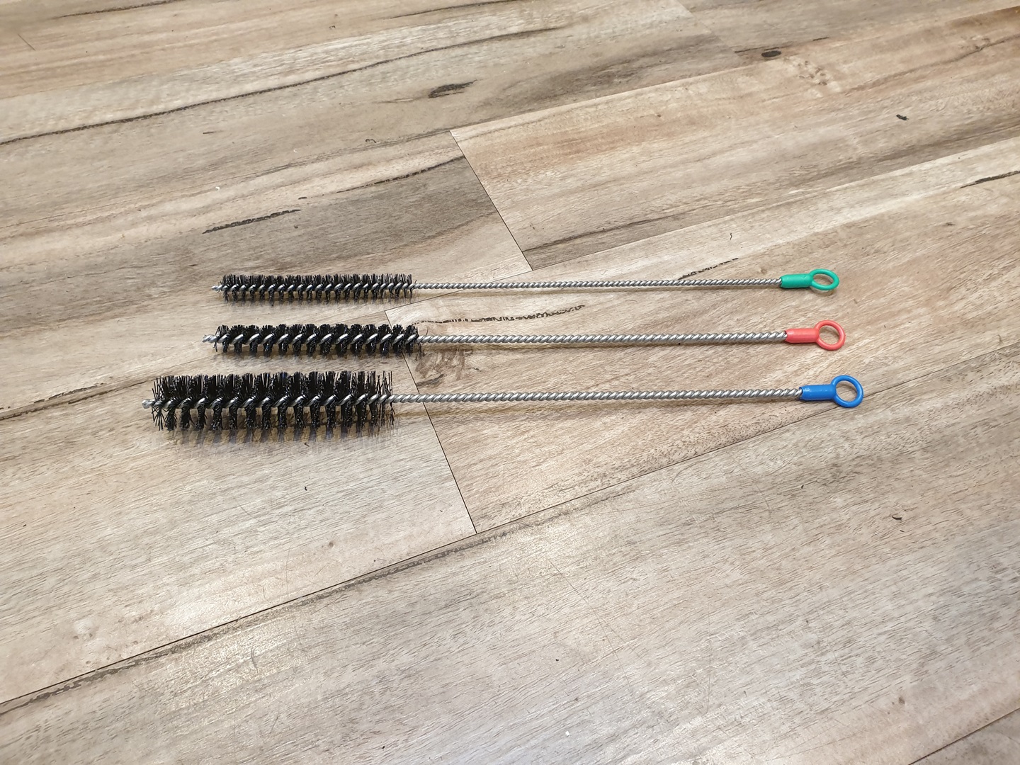 How to get stronger bonds – use Tube Brushes for chem-set holes